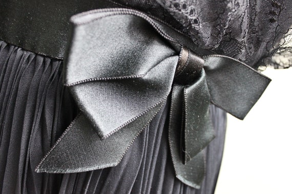 Vintage Black Lace and Pleated Chiffon Neusteters… - image 8