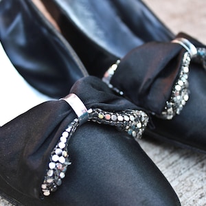 1950s Black Satin De Liso Debs with Large Silver Detailed Bows, c1950s-60s, Silver and Black Vintage Heels, Black Satin Mid Century Shoes