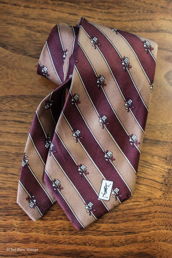 Maroon Beige Striped Tie with Floral Details Neckt