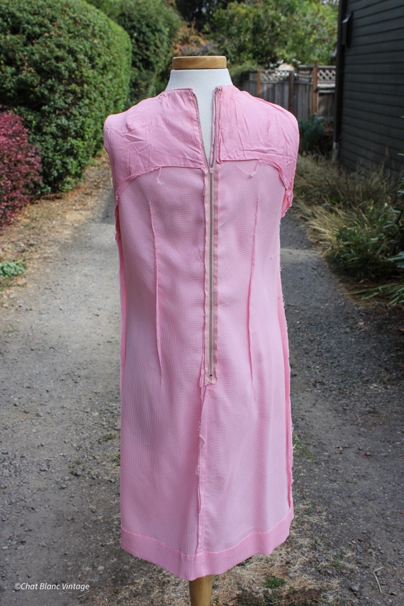 Pink Crepe Style Button Detailed Dress, Circa 196… - image 9