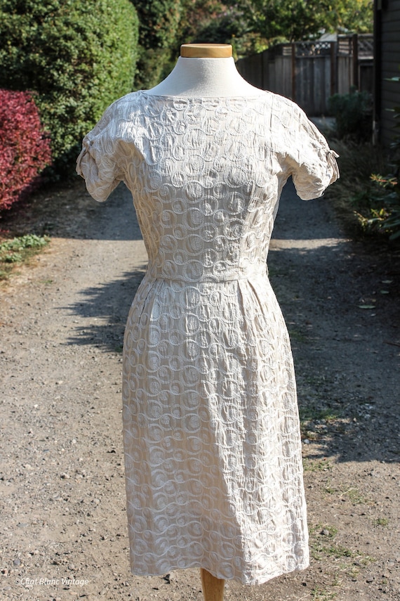 cotton wiggle dress Fabulous 1950's Rose Print Wiggle Dress In Polished Cotton With Cape Sleeves / XS