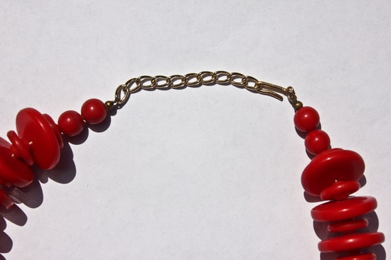 Dramatic Red Acrylic Beaded Necklace, Circa 1950s… - image 3