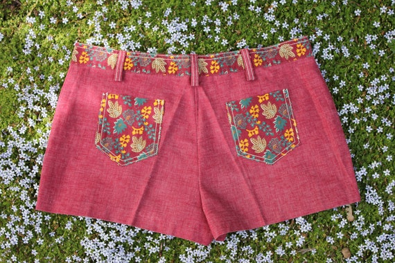 Red and Floral Detailed Short Shorts by Bobbie Br… - image 2