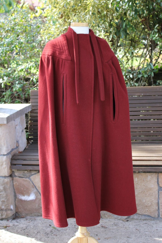 Peabody House New York Maroon Wool Cloak, Circa 1… - image 1