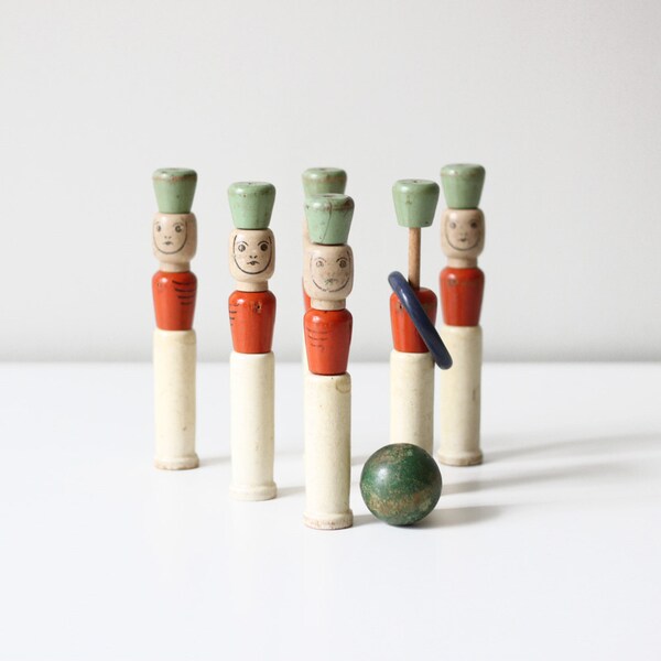 vintage solider bowling game / wooden toy set