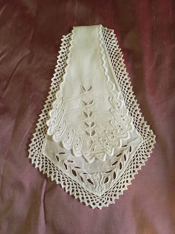 Linge ancien - COL, LAVALLIERE, JABOT ancien 19 è… - image 1