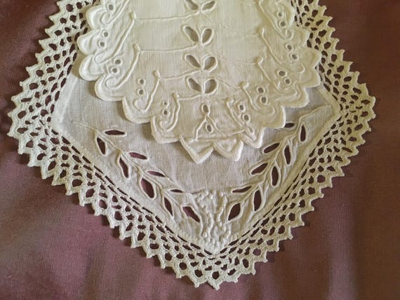 Linge ancien - COL, LAVALLIERE, JABOT ancien 19 è… - image 2