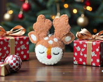 Handmade Felt Reindeer Ornament – Christmas Tiered Tray Decor