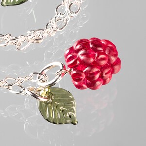 8 Weeks Pregnancy Necklace, Motherhood Jewelry, Glass Raspberry Necklace, Pregnancy Announcement, Baby Shower Gift, Future Mother Gift