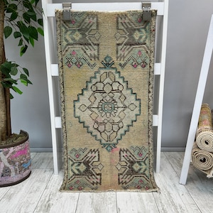 Green Bathroom Rug, 1x3 Turkish Rug, 1x3 Small Bohemian Rug, Small Wool Rug, Doormat Rug, Small Vintage Rug, Small Turkish Rug, 1.4x2.8 ft
