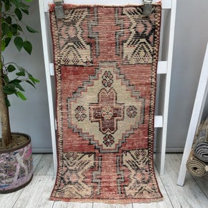 Bathroom Rug, 1x3 Turkish Rug, 1x3 Small Bohemian Rug, Beige Small Wool Rug, Doormat Rug, Small Vintage Rug, Small Turkish Rug, 1.5x3 ft