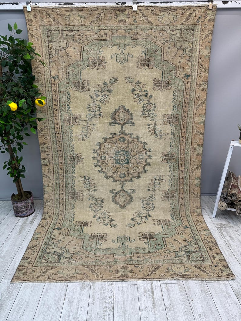 Tappeto floreale verde, tappeto turco 5x9, tappeto per ingresso, tappeto per soggiorno, tappeto turco in lana 5x8, tappeto per camera da letto, tappeto da fattoria, 5,3 x 9 piedi immagine 2