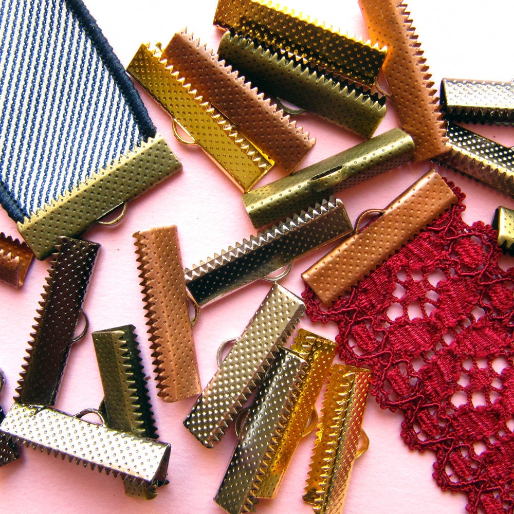 25mm (1 inch) Ribbon Clamps With Loop, Dots Series 20 pieces in