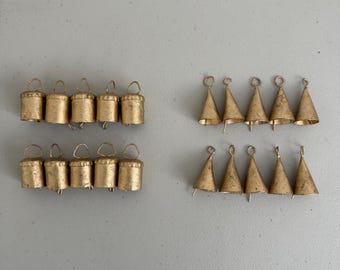動物デザインの真鍮製 聖堂鐘 浄化 時代物 1970年代真鍮製サーカス象のボール付き置物/フィギュア、ヴィンテージ