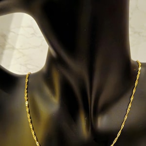 Simple water wave necklace