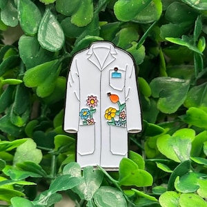 Floral Lab Coat Enamel Pin – Science, Nurse & Doctor Nature Lapel Pin