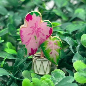 Monstera Albo Enamel Pin – Variegated Leaf Plant Pin for Jackets, Bags & Plant Lovers | Houseplant Gift