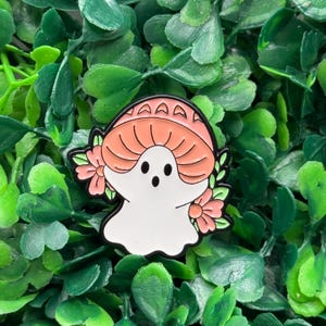 Cute Ghost Mushroom Enamel Pin – Spooky Cottagecore Aesthetic