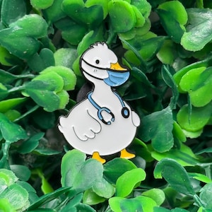 Nurse Duck Enamel Pin | Cute Duck Doctor Pin with Mask & Stethoscope | Medical Gift | Funny Healthcare Worker Pin | Doctor Appreciation