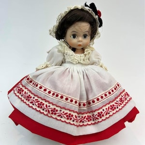 Madame Alexander Vintage 8&quot; Dolls of the World Russia