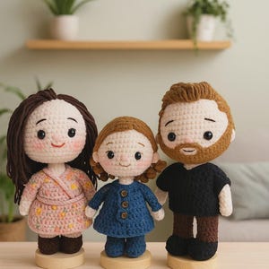 Personalized Family Crochet Dolls – Custom Handmade Gift for Parents | Perfect for Father’s Day & Mother’s Day
