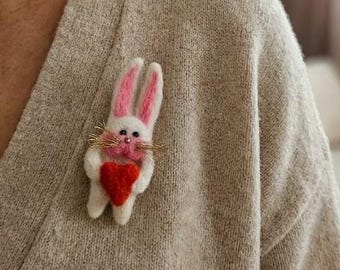 Animal Brooch Pin, Felt Rabbit Brooch, Woolen Bunny Broach