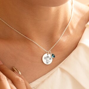 Birth Flower Necklace With Birthstone, Engraved Family Florals Necklace, Birth Month Jewelry Gift, Birthday Her Gifts, Mom Daughter Necklace