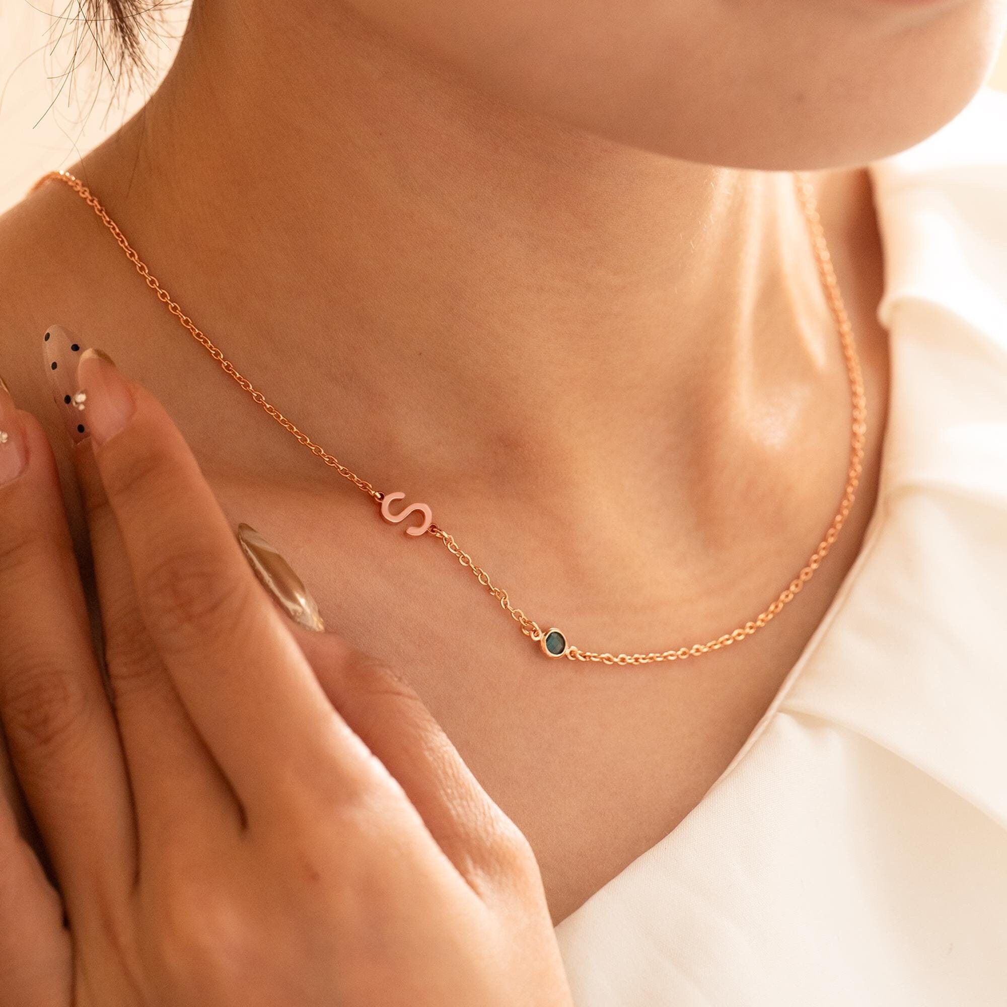 Maya Brenner Initial Necklace - Etsy Canada
