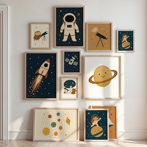 Pósteres espaciales caprichosos para jóvenes exploradores: juego de arte mural cósmico para espacios de juego, juego de arte mural de astronautas y planetas para guardería y sala de juegos.