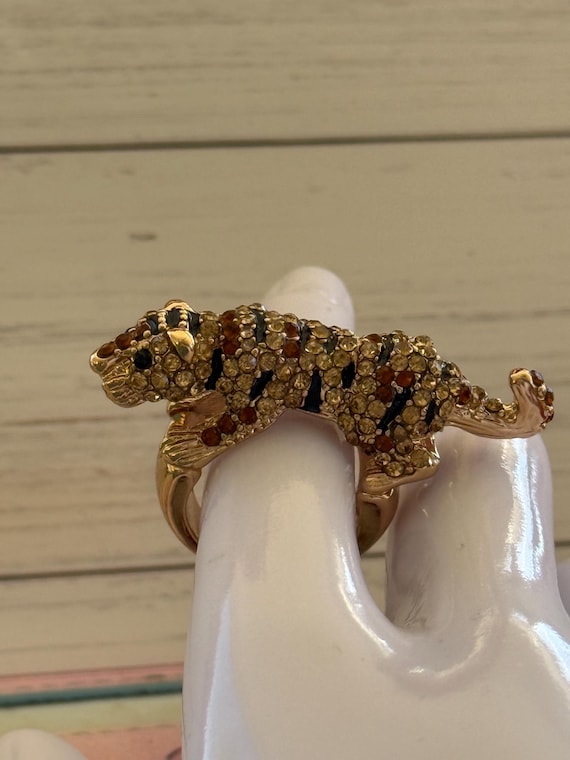 Tiger Statement Ring Ready to Pounce - image 9