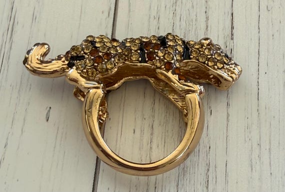 Tiger Statement Ring Ready to Pounce - image 17