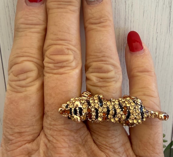 Tiger Statement Ring Ready to Pounce - image 4