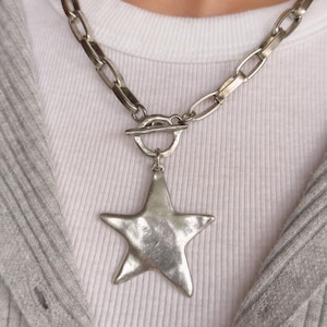 Silver Hammered Star Pendant Necklace with Toggle Clasp and Antiqued Chain
