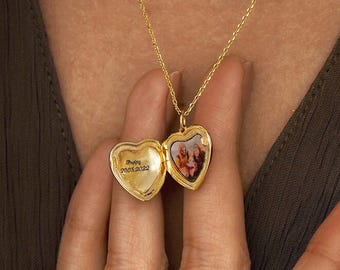 Custom Photo Locket Necklace, Heart Locket Necklace with Photo, Engraved Name Necklace with Picture, Memorial Jewelry, Mom Gifts for Her