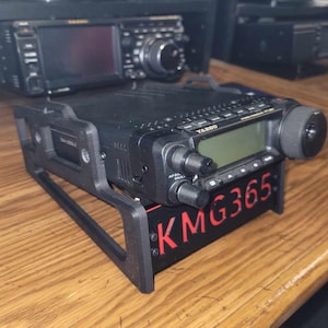 Custom Desktop Mount for Yaesu FT-891 + Personalized Callsign Plate