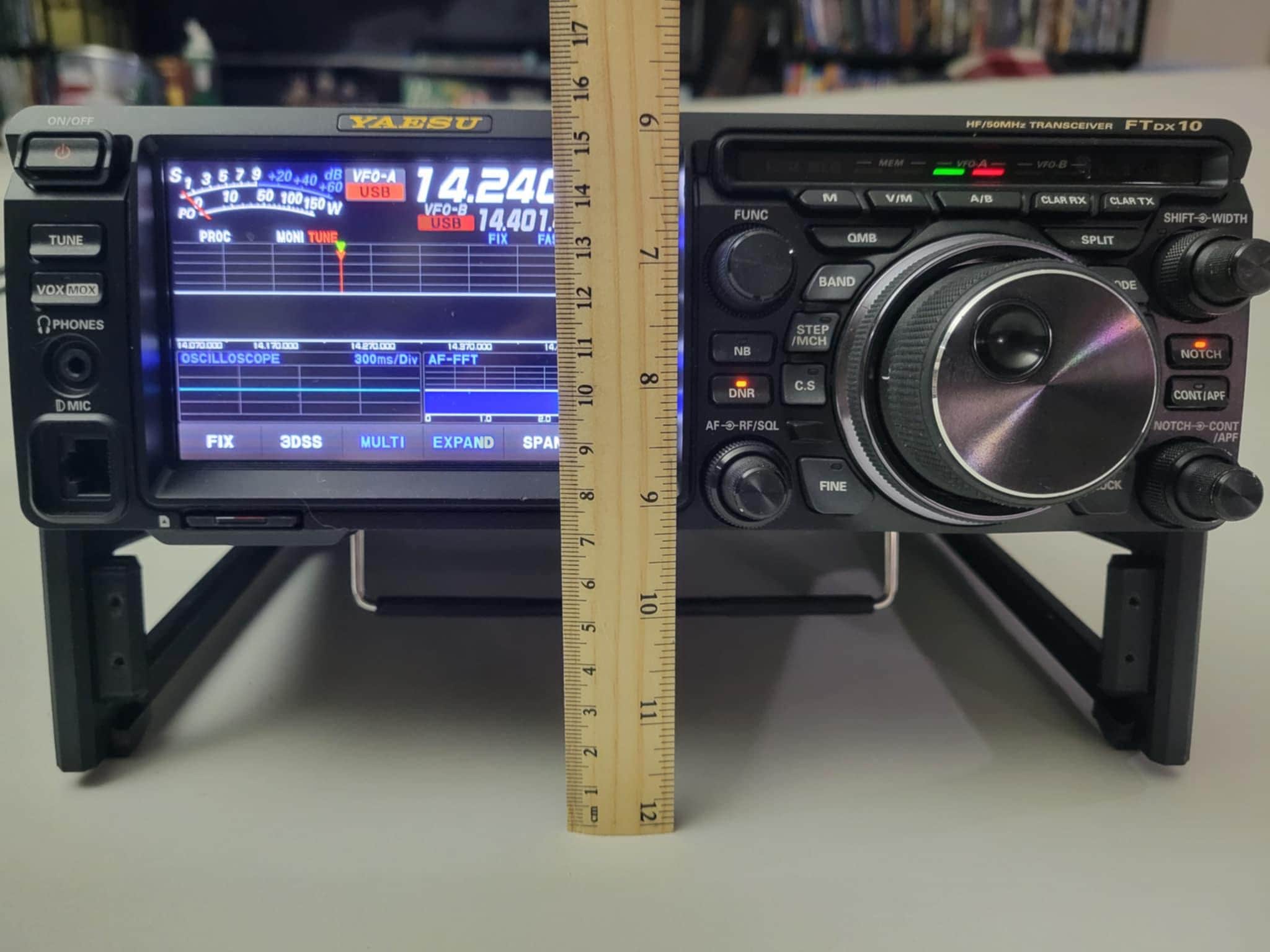 Yaesu FTDX 10 Custom Desktop Mount + Personalized Callsign Plate - Etsy