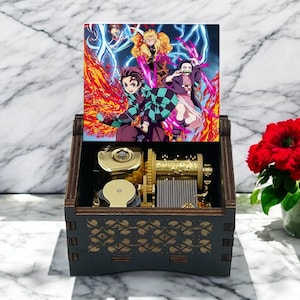 Demon Slayer Wind Up Music Box, Kimetsu no Yaiba, Kamado Tanjiro no Uta, Nezuko Zenitsu Inosuke Shohen Anime Show, Handcrafted Unique Gift