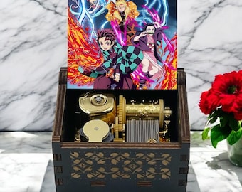 Demon Slayer Wind Up Music Box, Kimetsu no Yaiba, Kamado Tanjiro no Uta, Nezuko Zenitsu Inosuke Shohen Anime Show, Handcrafted Unique Gift