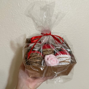 crochet chocolate strawberries