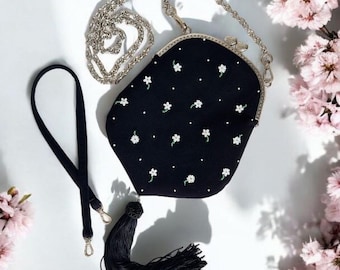Handmade Embroidered Evening Bag: Beaded Floral Clutch with Tassel
