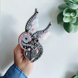 Embroidered Bird Brooch: Handmade Beaded Jewelry Pin