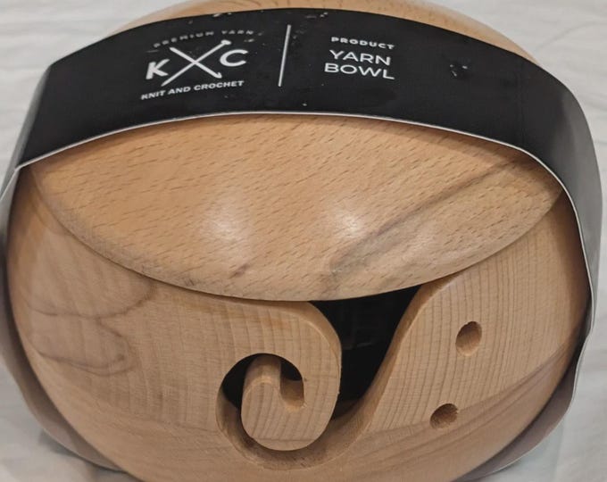 Beech Wood Yarn Storage Bowl Round with Lid by K +C Knit & Crochet New