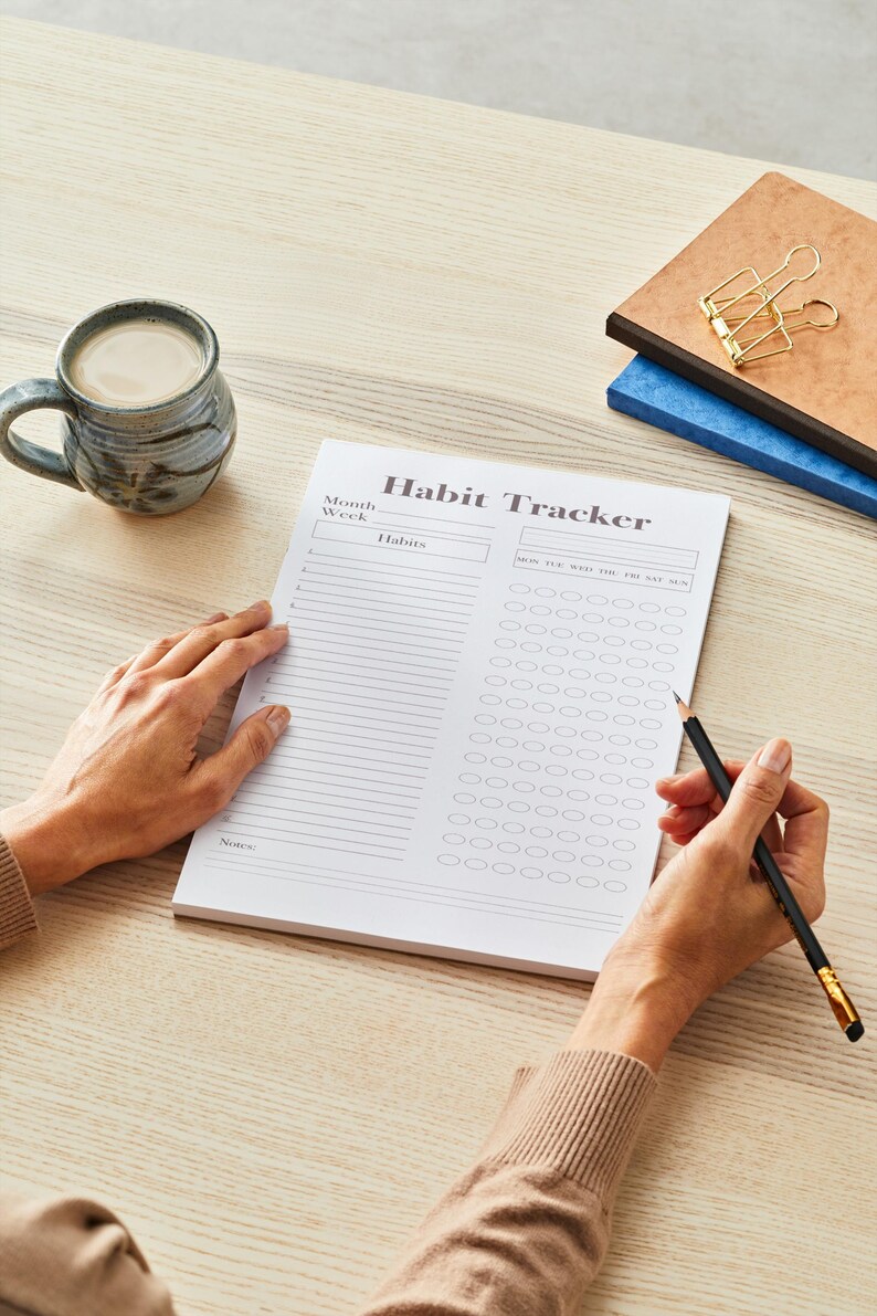 Minimalist Habit Tracker Printable, Daily Wellness Routine Planner PDF ...