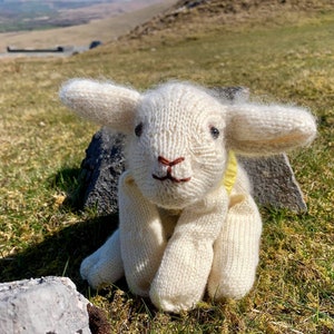 Patrón de tejido de muñeca pdf animal de peluche, cordero tejido, oveja, muñeca, tejido a mano Pascua, cordero navideño, Pascua, primavera