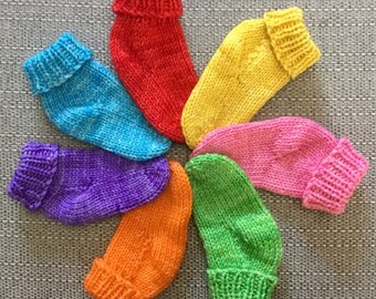Baby hand knit socks approx 0 to 3 months rainbow socks