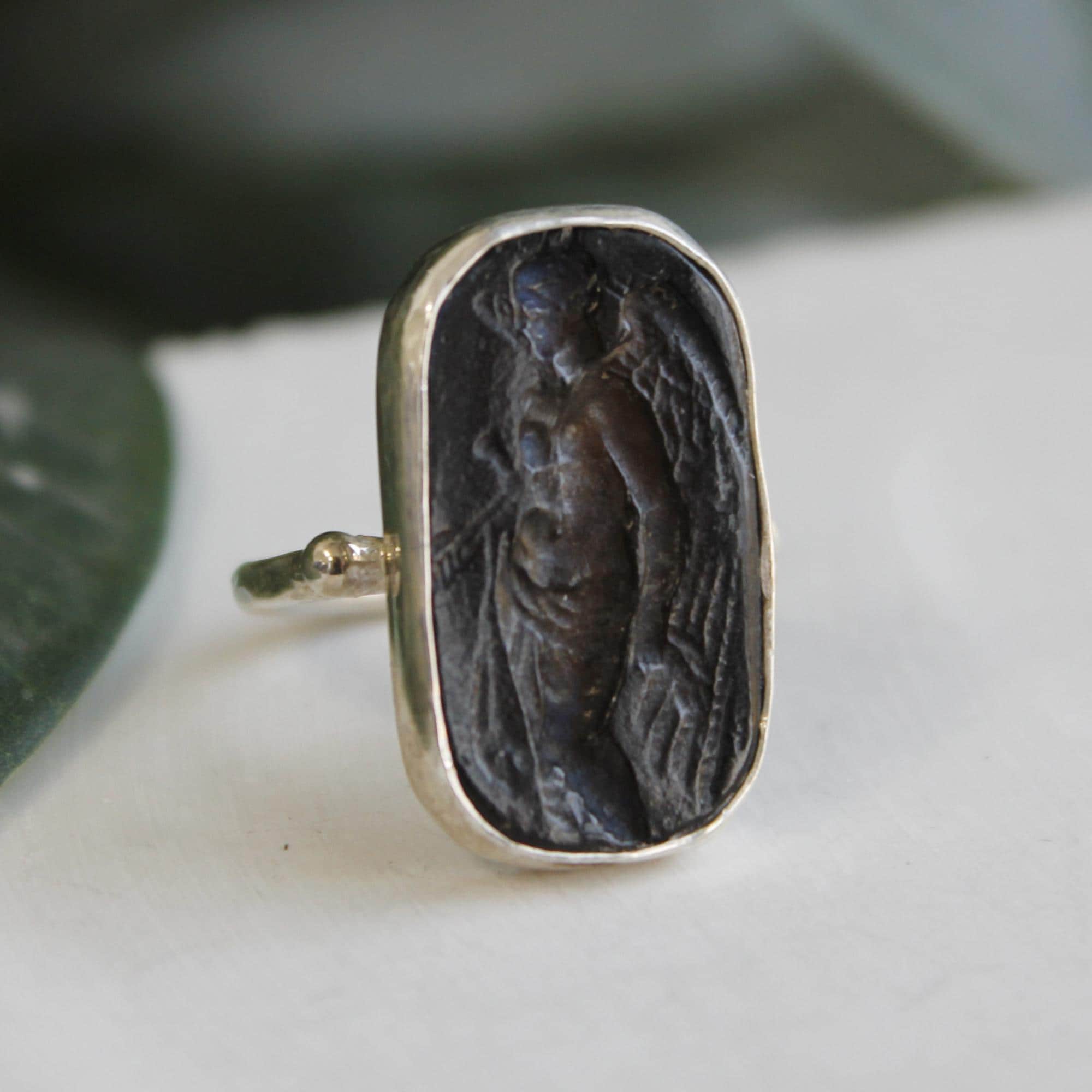 Intaglio Ring - Etsy Canada