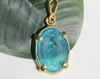 Colgante de cristal con la Virgen María en intaglio: Plata de ley 925, vermeil de oro de 24 quilates.