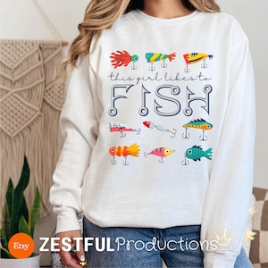 This Girl Likes to Fish Sweatshirt - Women&#39;s Fishing Shirt - Cute Fishing Crewneck - Lake Life Pullover - Comfort Colors Fisherwoman Gift