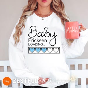 Bluza z nadrukiem Baby Boy Loading, Bluza w ciąży, Ogłoszenie o ciąży, Przyszła mama, Prezent ciążowy, Prezent na baby shower, Prezent dla przyszłej mamy