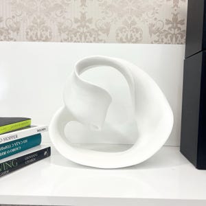 Abstract Mobius Loop Sculpture – White Ceramic Art – Modern Infinity Form – Contemporary art Organic Minimalist Decor